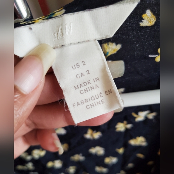 H&M full wrap long sleeve top - Picture 2 of 3